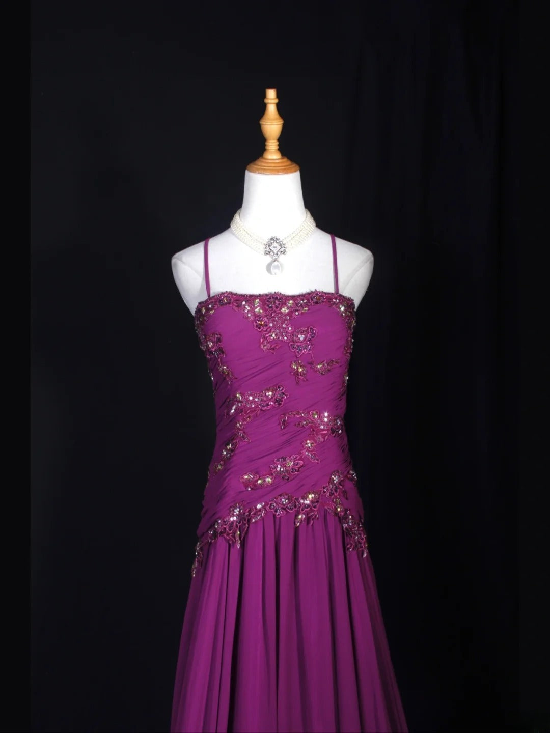 Vintage A line 70s Spaghetti Straps Grape Chiffon With Beads Long Prom Dresses Inspo 20th Birthday Outfit Formal Gowns AS306