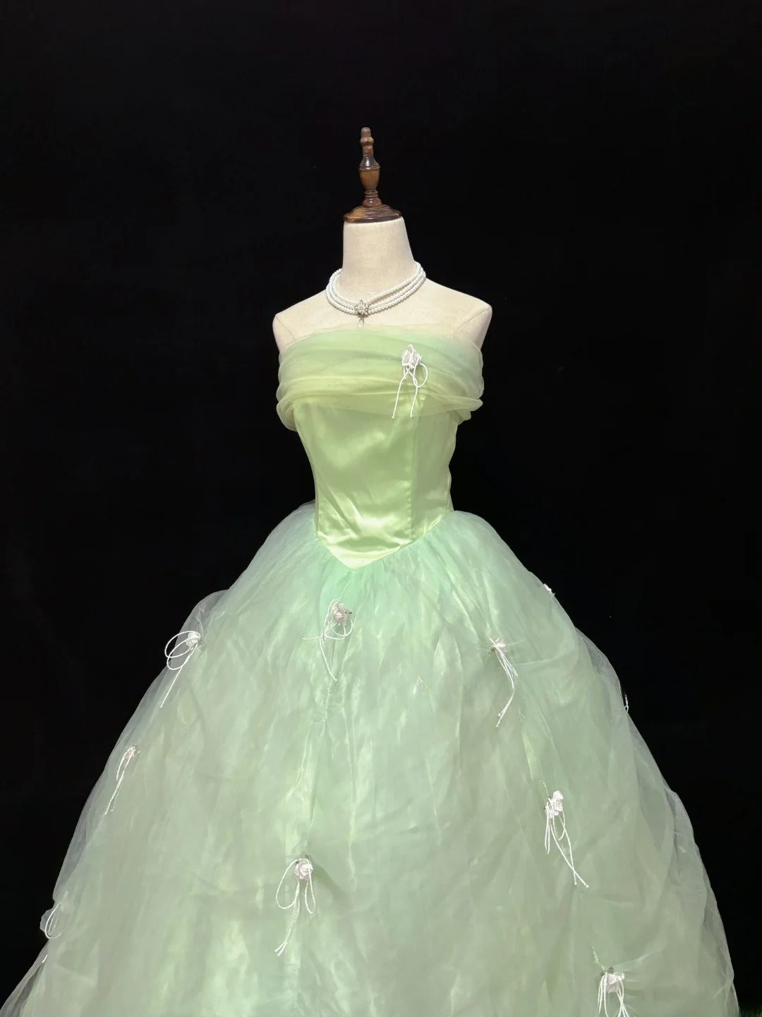 Beautiful Ball Gown Strapless Sage Green Tulle Long With Ruffled Quince Dress inspo Quinceanera Dresses Sweet 15 16 Outfits RB7827