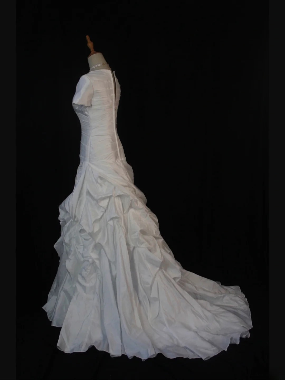 Princess Women's Ball Gown Sweetheart With Short Sleeves White Taffeta Sweep Train Wedding Dresses AS387