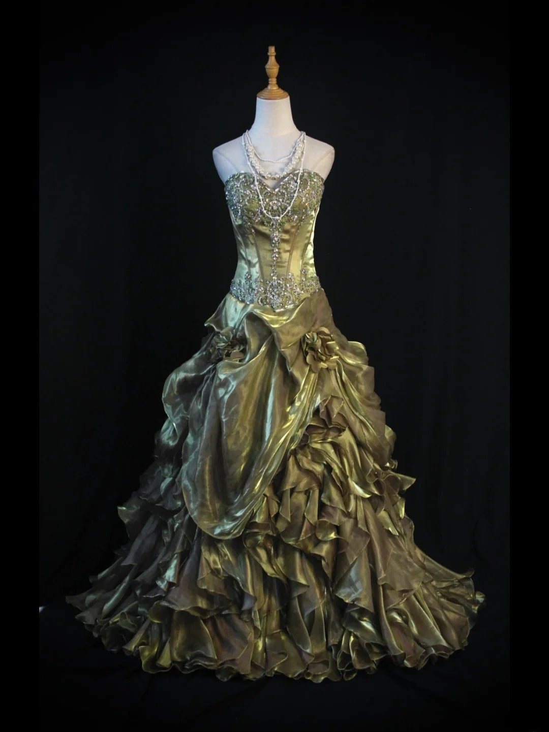 Retro 1970s Ball Gown Sweetheart Olive Green Organza With Beads Tiered – RubyFashionDress