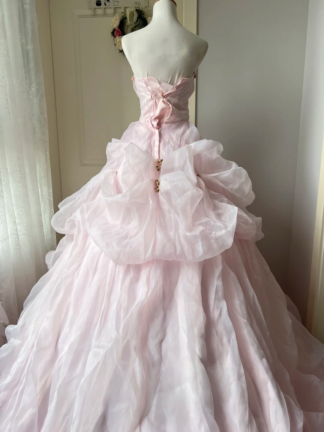 Sweet 15 Quinceanera Dresses Ball Gown Strapless Pink With Tiered Crystals Long 16th Birthday Dress RC0720