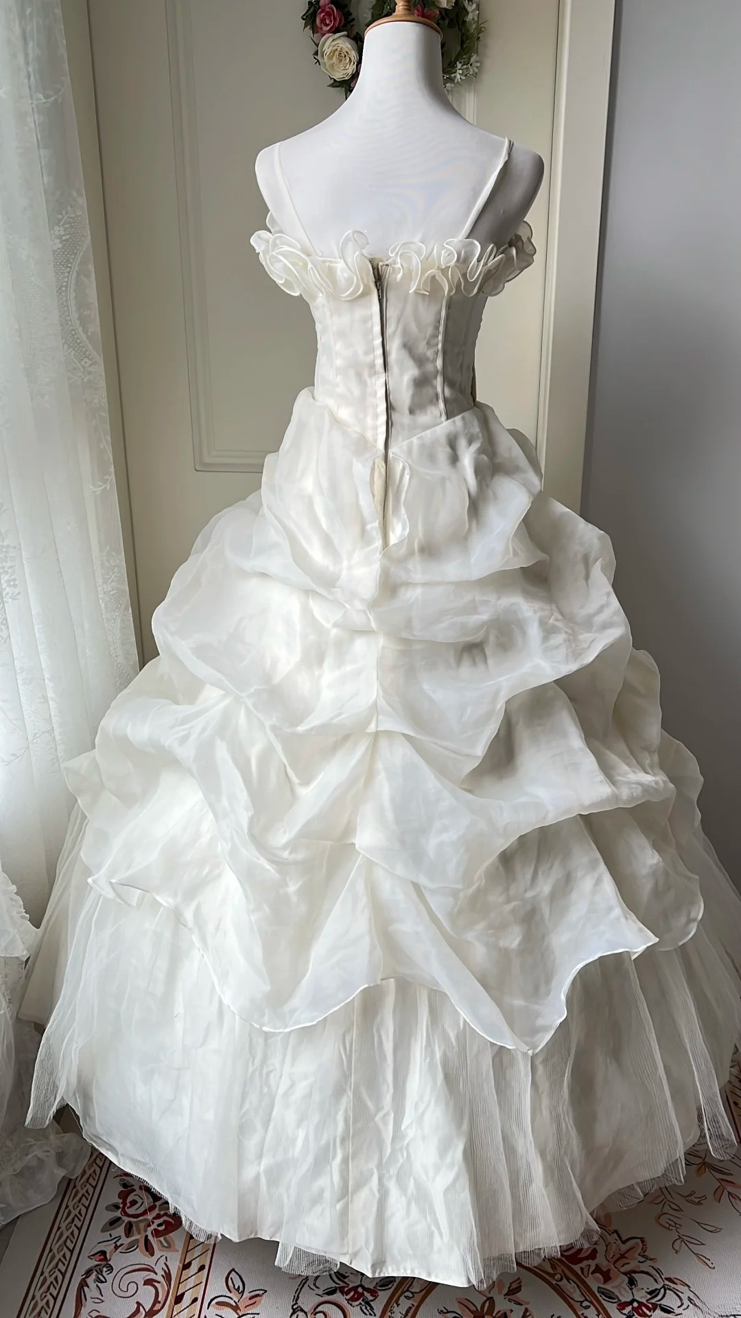 Sweet 15 Quinceanera Dresses Ball Gown Spaghetti Straps White With Layers Tiered Long 16th Birthday Dress RC0726