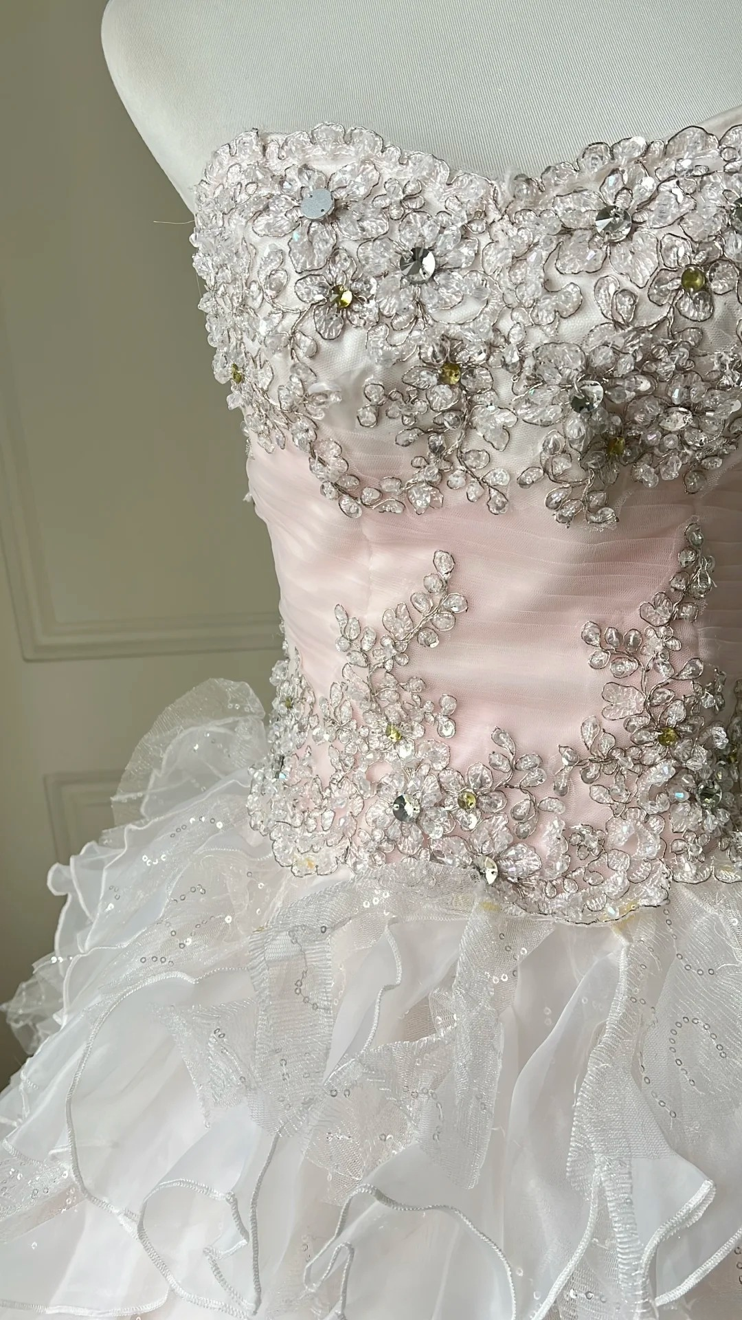 Pink Sweet 16 Quinceanera Dress Sweetheart Lace Embroidery Tiered Ball Gown With Ruffled RC0804