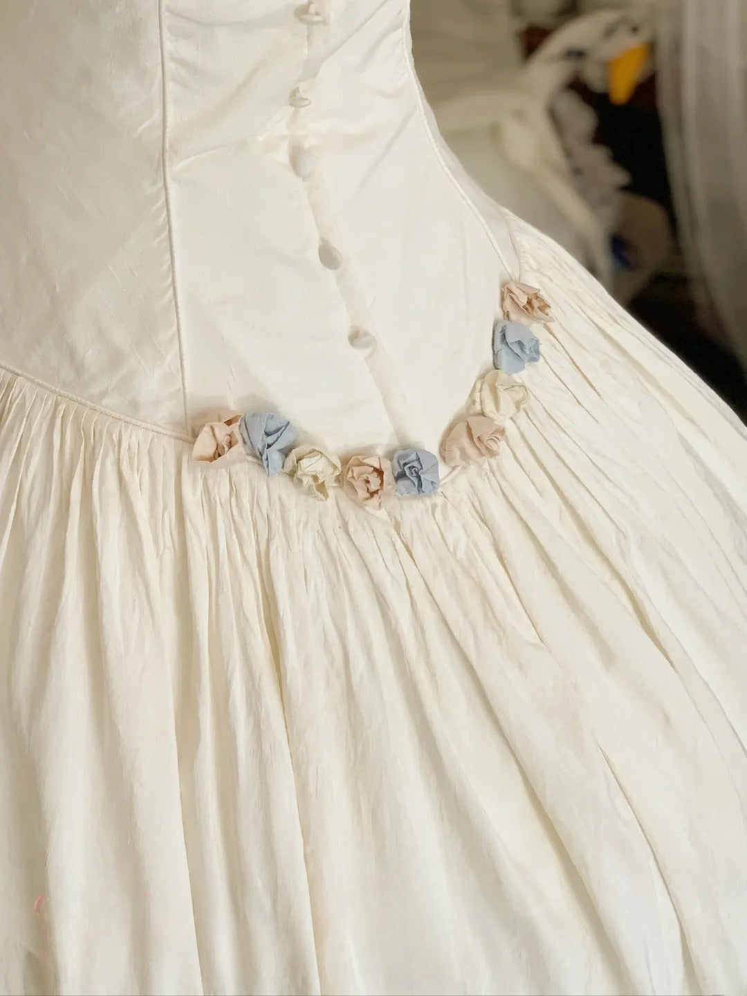 Vintage Wedding Dress White Ball Gown Off Shoulder Short Sleeves Bridal Gown for Big Day RB9602