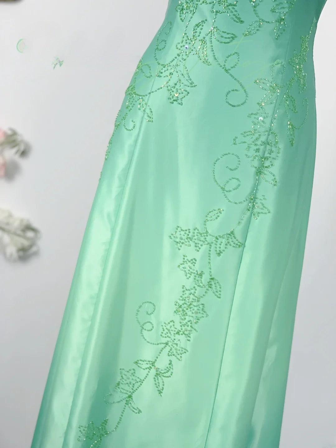 Elegant A line Halter Green With Backless Prom Dress Floor Length Evening Party Gown RB9605