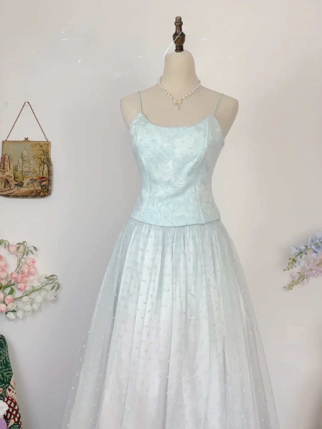 Elegant Ball Gown Spaghetti Straps Light Blue Prom Dress Floor Length Evening Party Gown RB9628