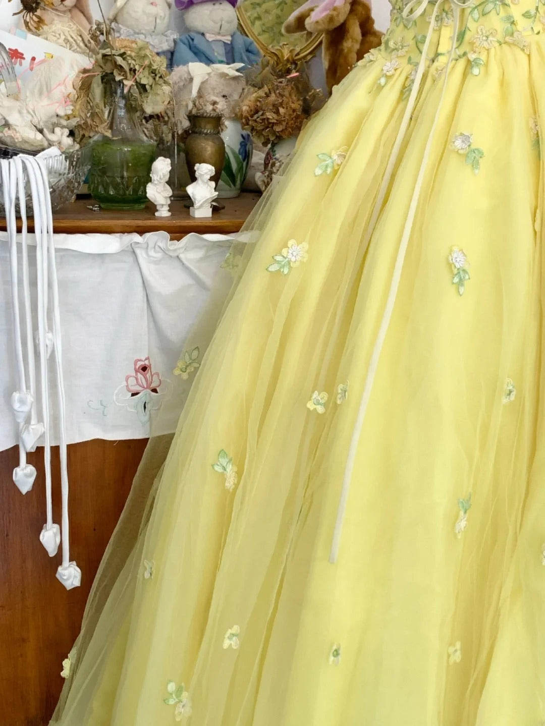 Sweet 16 Dress Ball Gown Halter Yellow With Flowers Lace Vestido De 15 Sweet Sixteen Dress RB9646