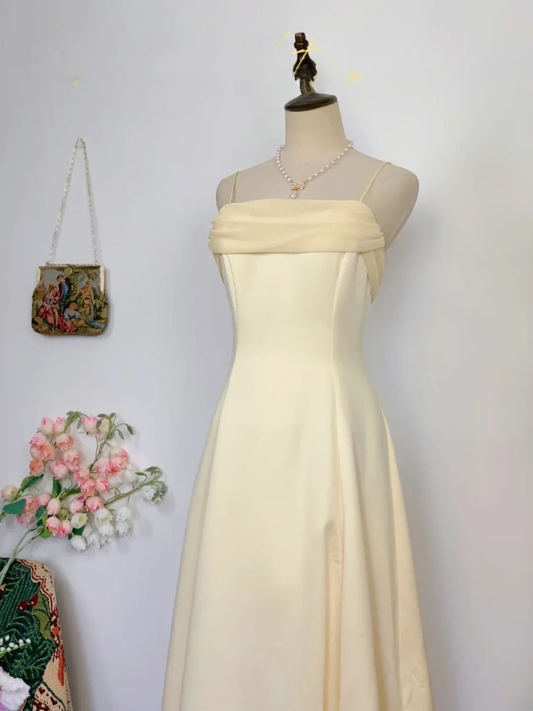 Elegant A Line Spaghetti Straps Yellow Chiffon Long Prom Dress Floor Length Evening Party Gown RB9660