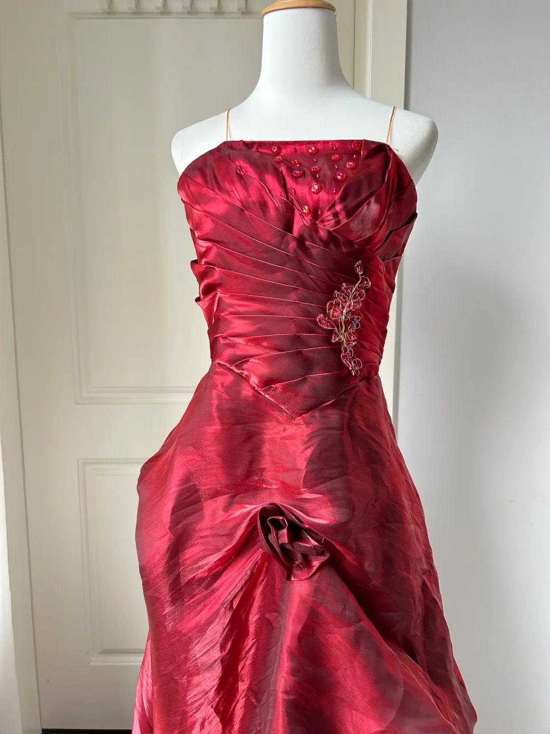 Vintage Evening outfit Ball Gown Straps Burgundy With Tiered Prom Dresses Long Formal Dress RC1462