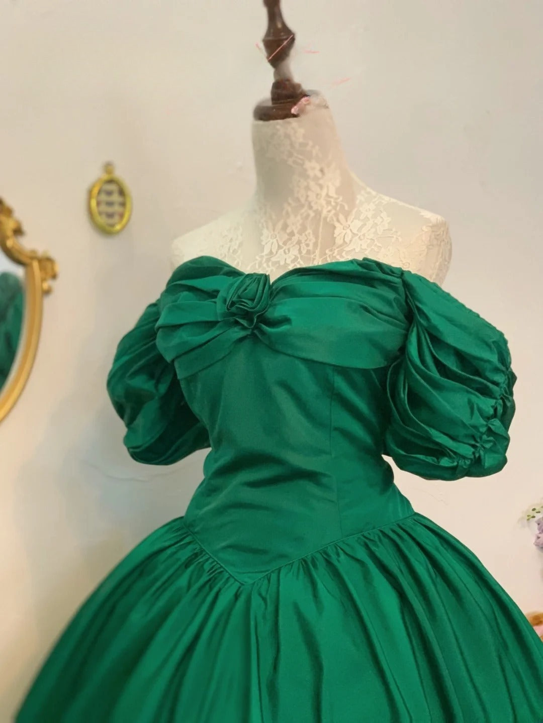 Sweet 16 Dress Ball Gown Off Shoulder Green Satin With Short Sleeves Vestido De 15 Sweet Sixteen Dress RB9759