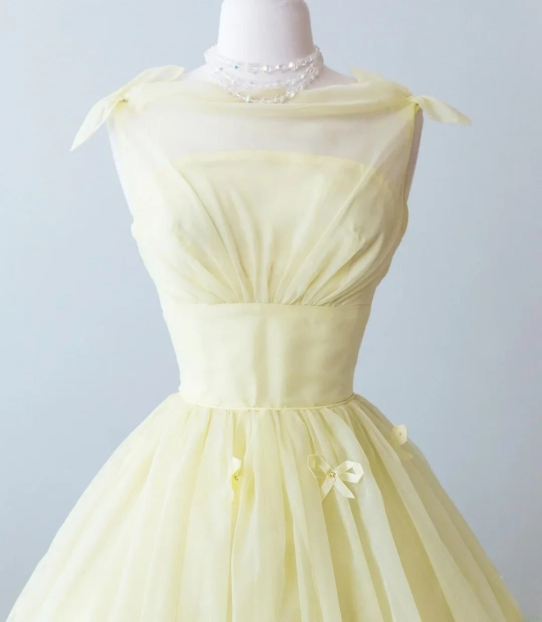 Vintage Hoco Dress Ball Gown Yellow Tulle Butterfly Short Length Homecoming Party Dresses RB9769