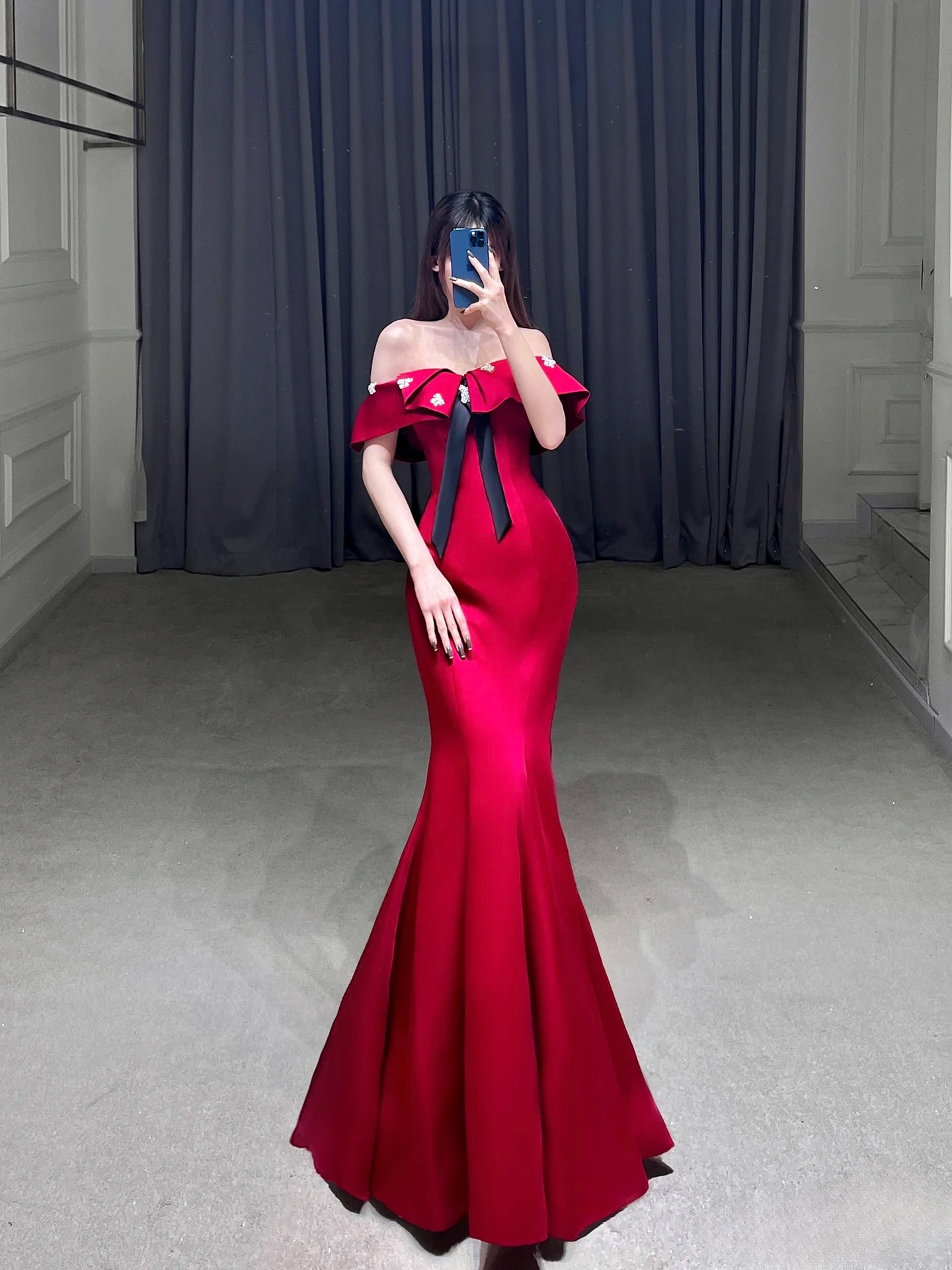 Mermaid Off The Shoulder Red Satin Floor Length Stunning Prom Dresses 2026 Inspiration Prom Dress Princess Graduation Dress AU013
