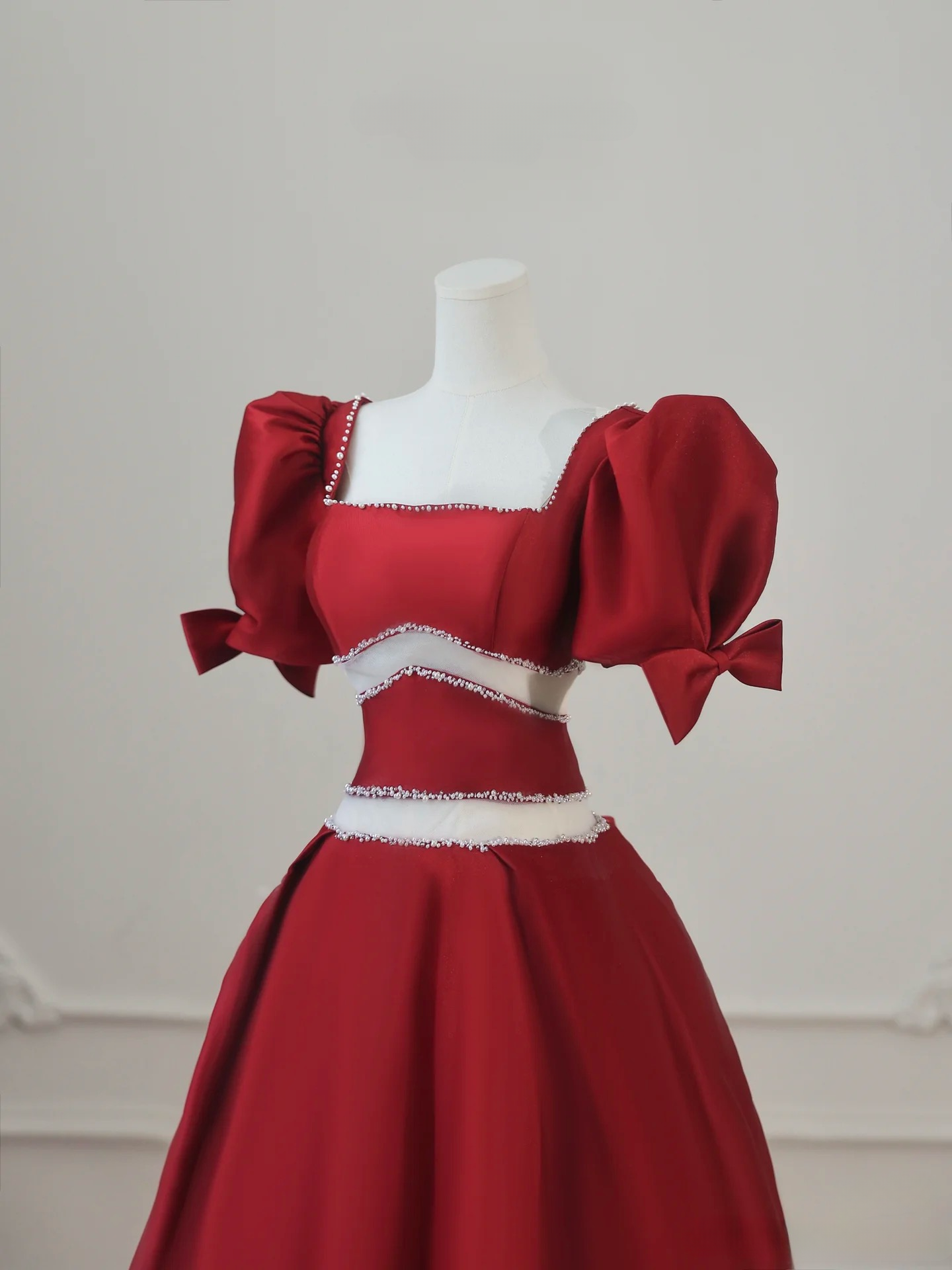 Ball Gown Square Neck Short Sleeves Burgundy Satin Floor Length Stunning Prom Dresses 2026 Inspiration Prom Dress Princess Graduation Dress AU018