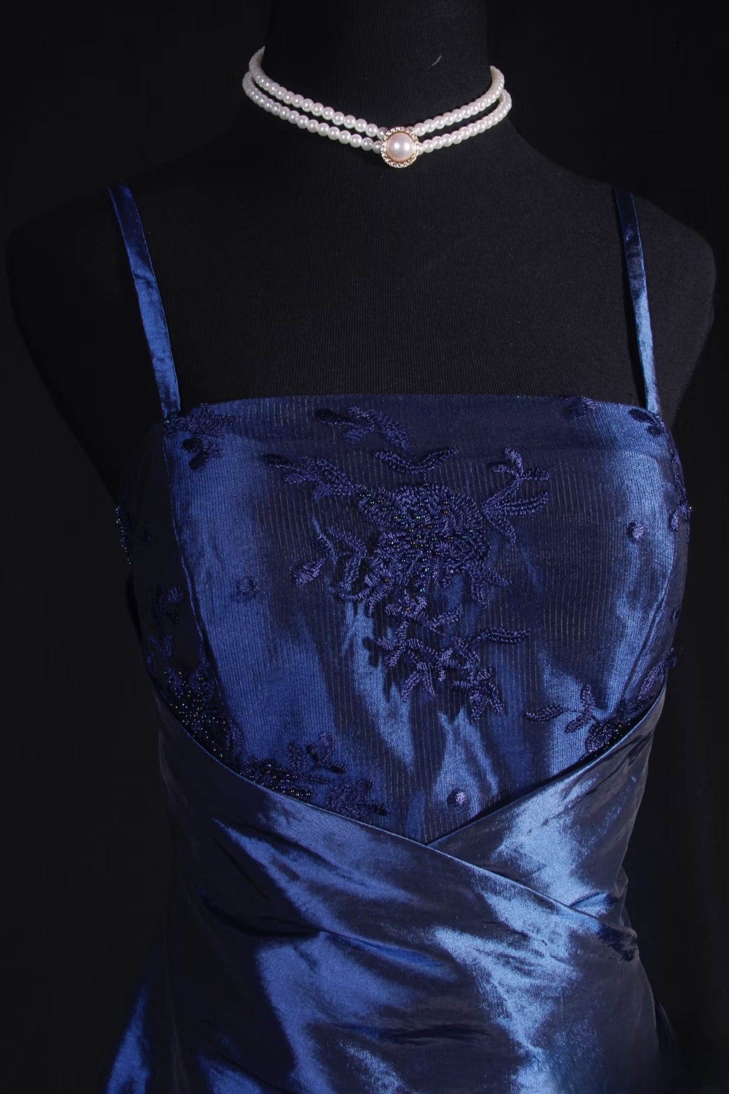 Retro Prom Dresses A Line Navy Blue Spaghetti Strap 80s With Appliqued Lace Satin Vintage Fashion Long Prom Dresses Party Gowns AU031