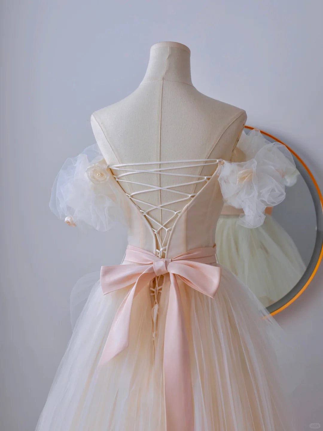 Classy Ball Gown Off The Shoulder Tulle Prom Dresses Long Party Dress Evening Outfits Graduation Dress AU078