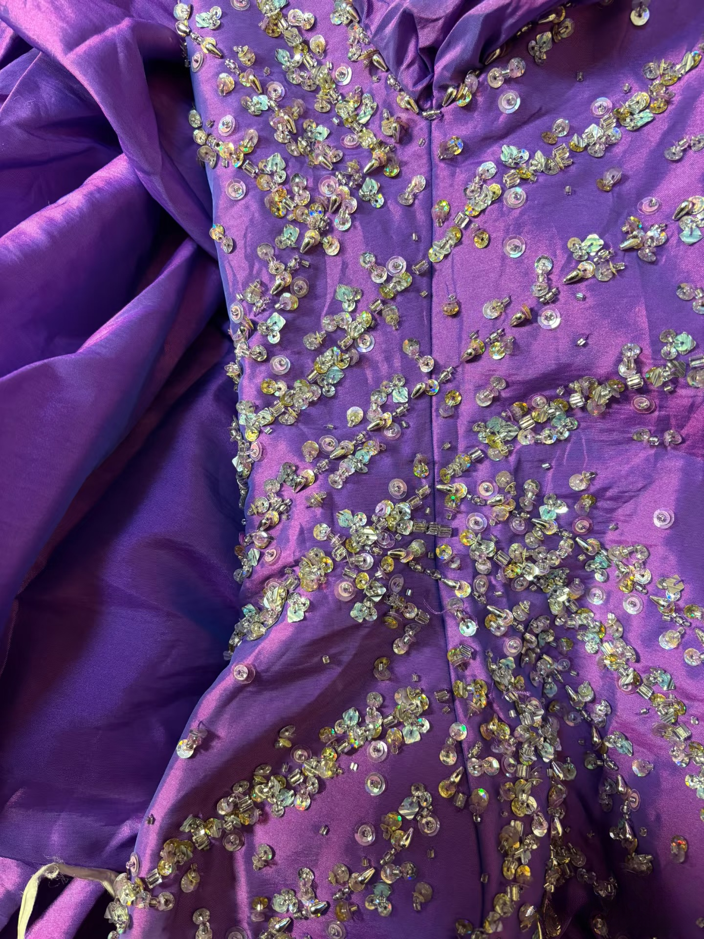 Vintage Ball Gown Sweetheart Grape With Layers Beads Sleeveless 90s Long Prom Dresses Prom Gowns AU180