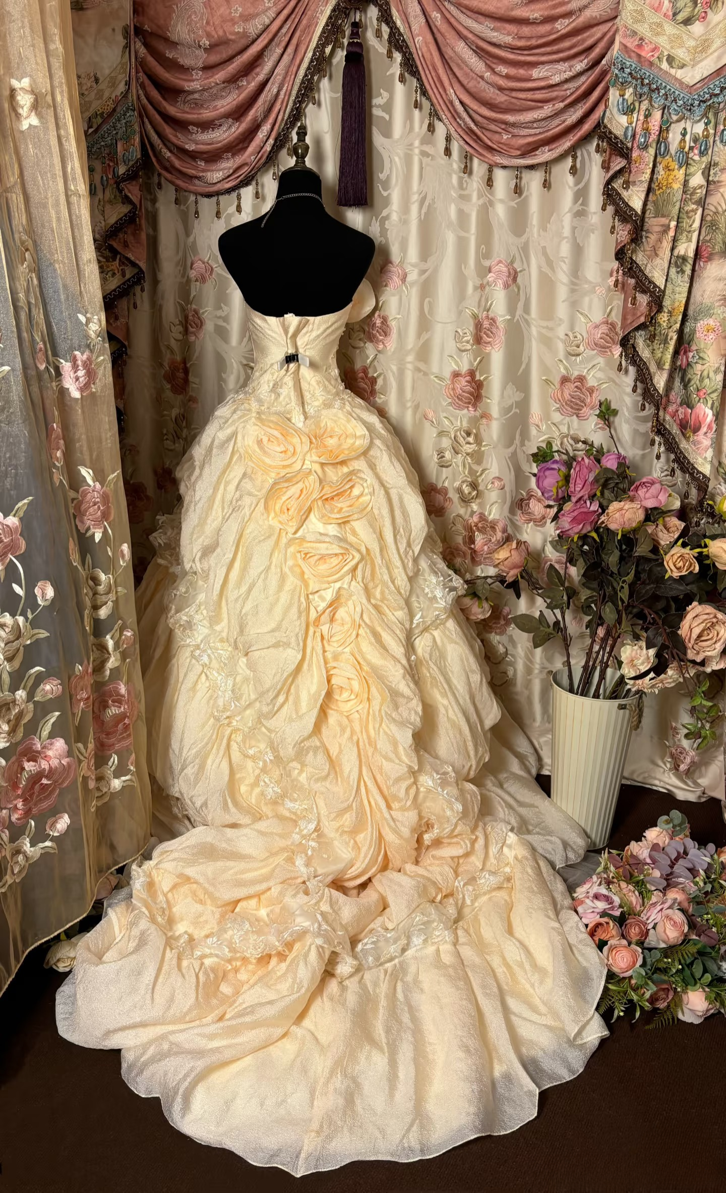 Vintage Ball Gown Strapless Taffeta Beaded Long Quinceanera Dress Sweet 15 16 Birthday Party Dresses AU246