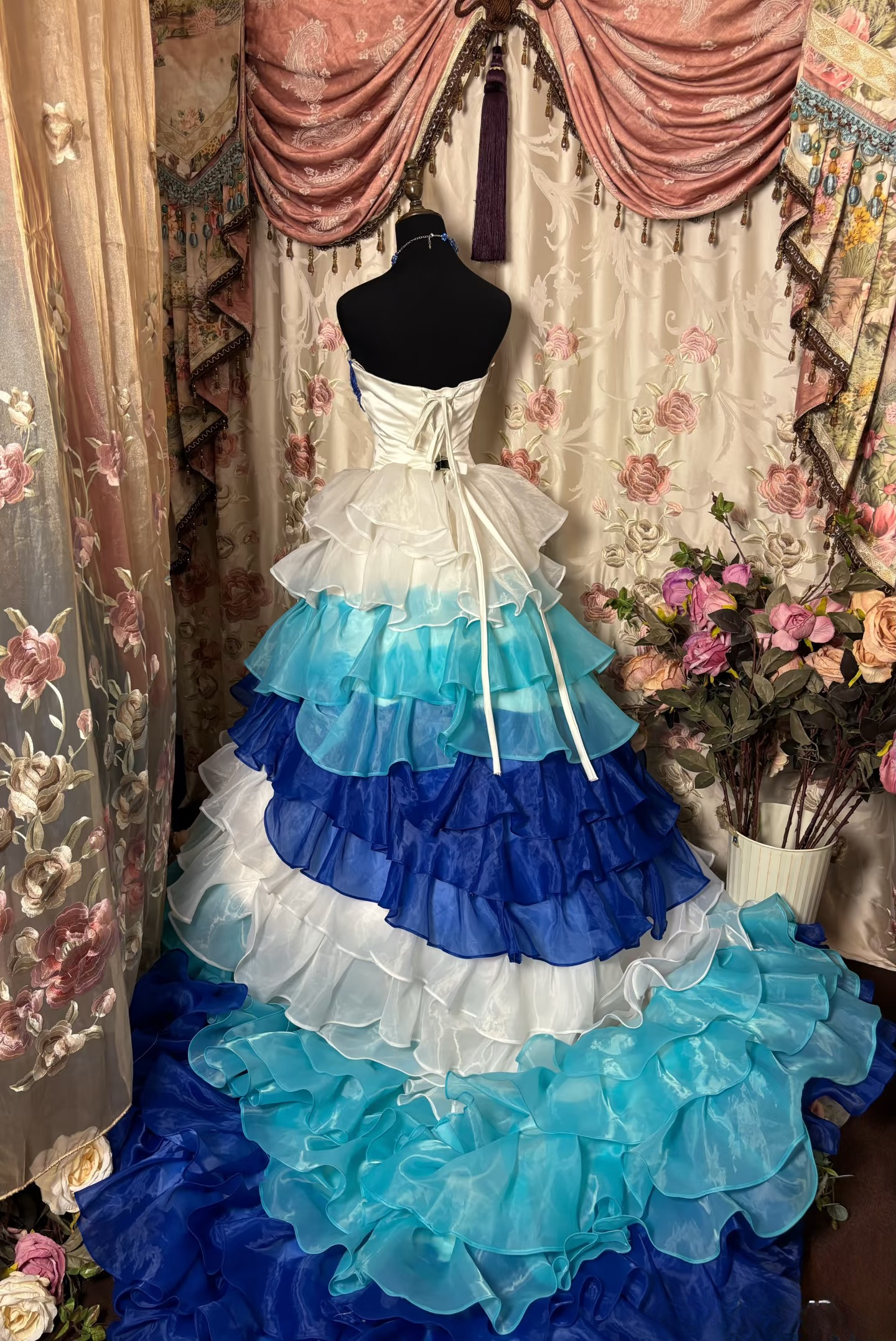 Vintage Ball Gown Strapless Sleeveless Multi Layers Chiffon Prom Dress Long Quinceanera Dresses Sweet 15 16 Birthday Gown AU280
