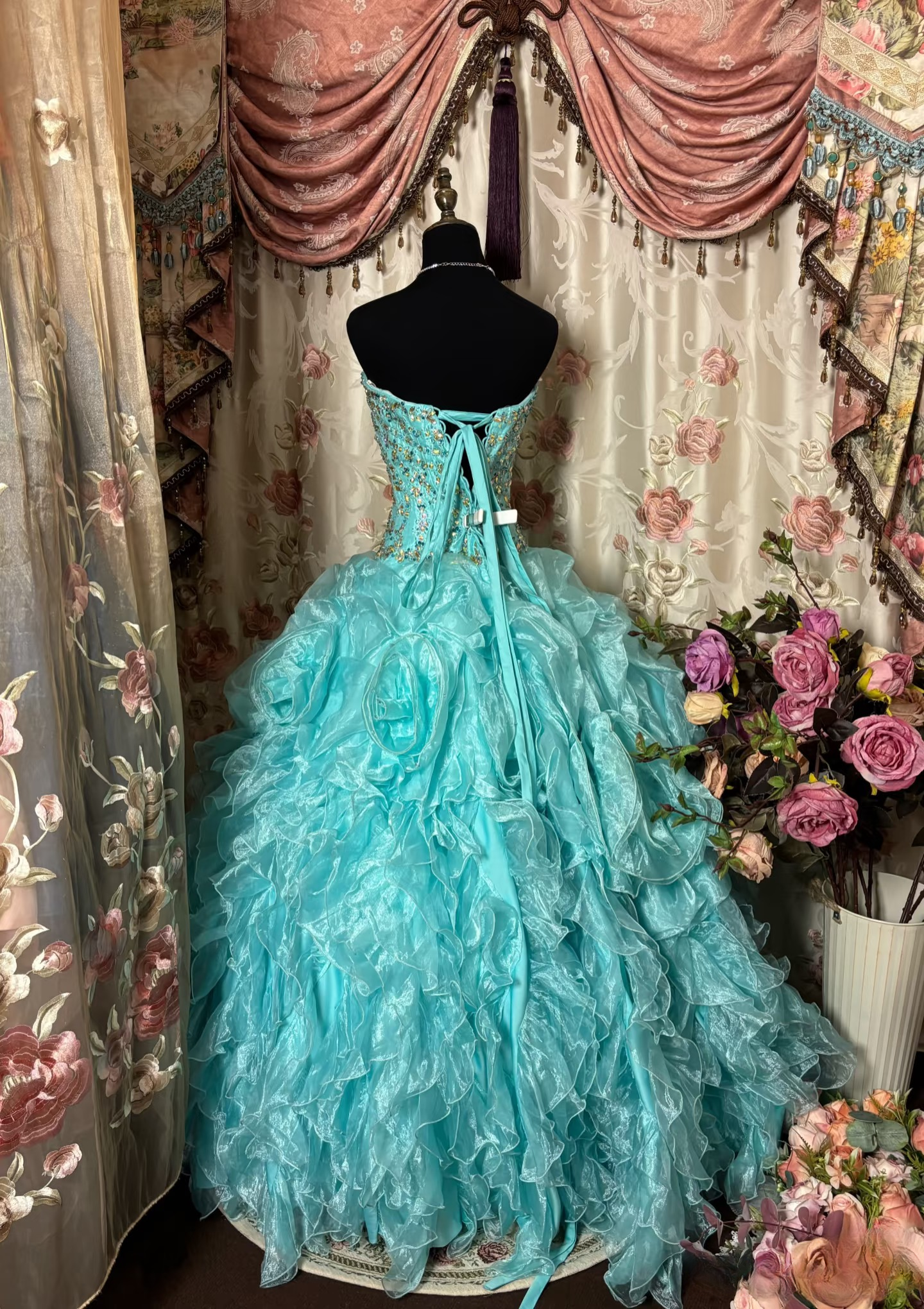 Vintage Ball Gown Sweetheart Blue With Gold Beads Ruffle Layers Long Quinceanera Dresses Sweet 15 16 Birthday Gown AU284