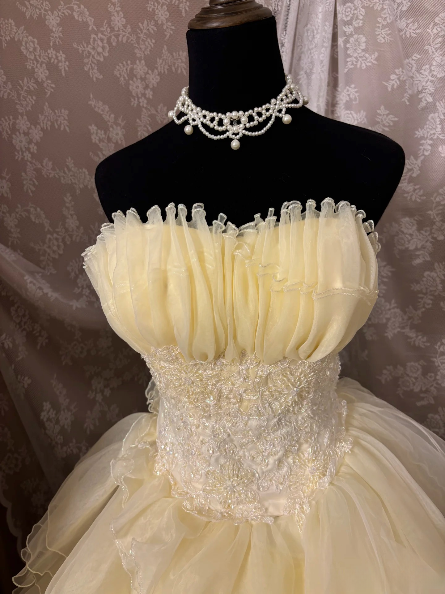 Princess Ball Gown Strapless Yellow With Lace Appliqued Long Aesthetic Quinceanera Dresses Sweet 15 16 Birthday Gown AU354