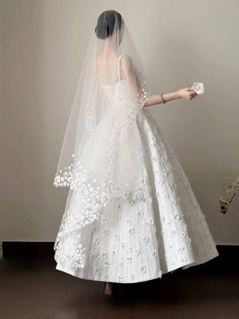 Modest Ball Gown Spaghetti Straps Satin White Wedding Dress Fairytale Flowers Wedding Dresses AU468