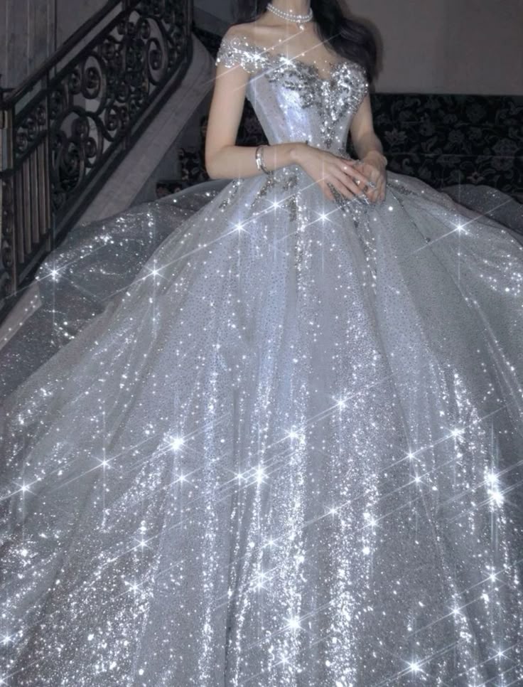 Dreamy Ball Gown Off The Shoulder Sequin Long Wedding Dress Fairy Formal Short Sleeves Wedding Dresses B11