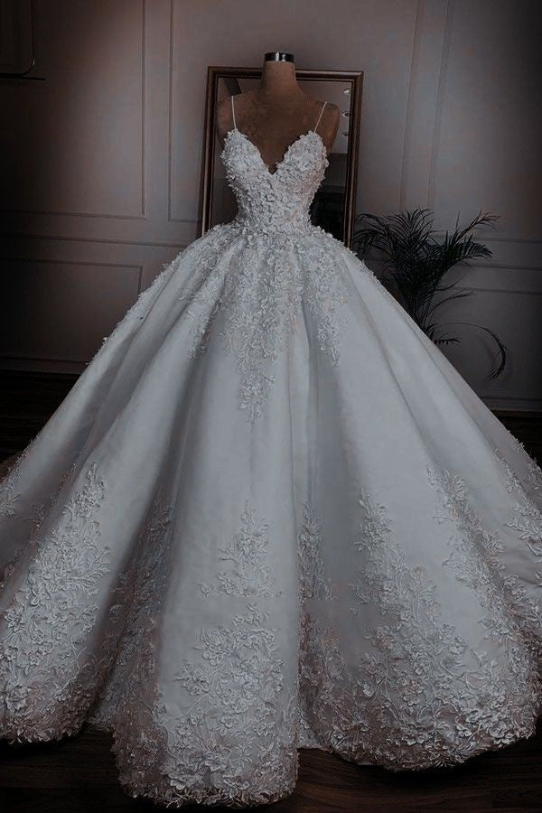 Beautiful Ball Gown Spaghetti Straps Long Lace White Appliques Wedding Dress Fairy Formal Wedding Dresses B146