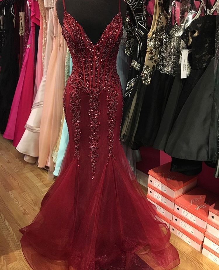 Elegant Mermaid Spaghetti Straps Burgundy Tulle Long Prom Dresses Inspiration Trending Evening Gowns Formal Party Prom Dress B354