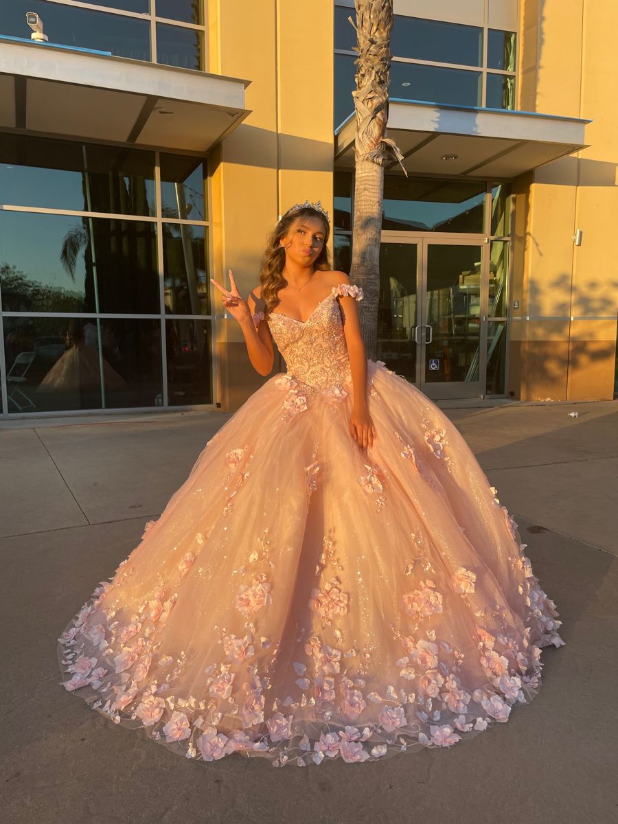 Cute Quinceanera Dresses Ball Gown Off The Shoulder Blush Pink Tulle Appliques 20th Birthday Gowns Vestidos De 15 Anos Formal Party Long Sweet 16 Dress B625