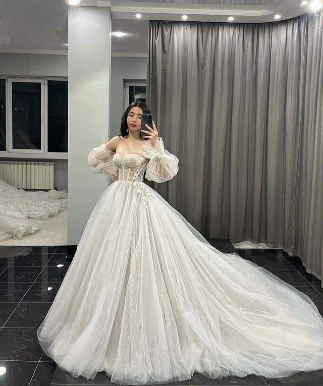 Unique Ball Gown Sweetheart Tulle Lace Wedding Dress Fairytale Long Wedding Dresses RB2854