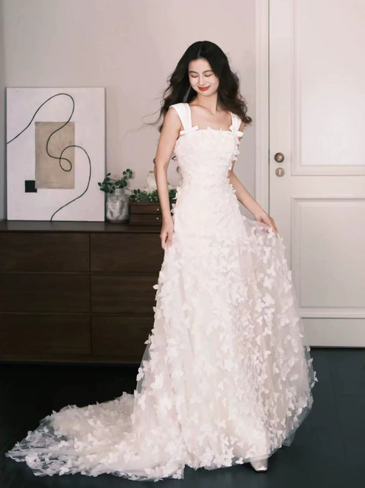 Romantic Wedding Dresses Ball Gowns Square Neck White Flowers Summer Wedding Dress N4273