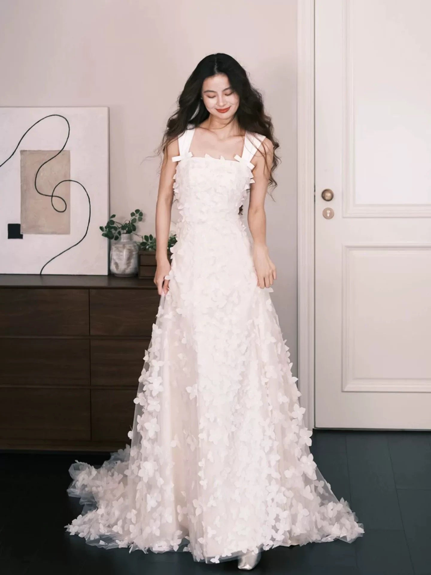 Romantic Wedding Dresses Ball Gowns Square Neck White Flowers Summer Wedding Dress N4273