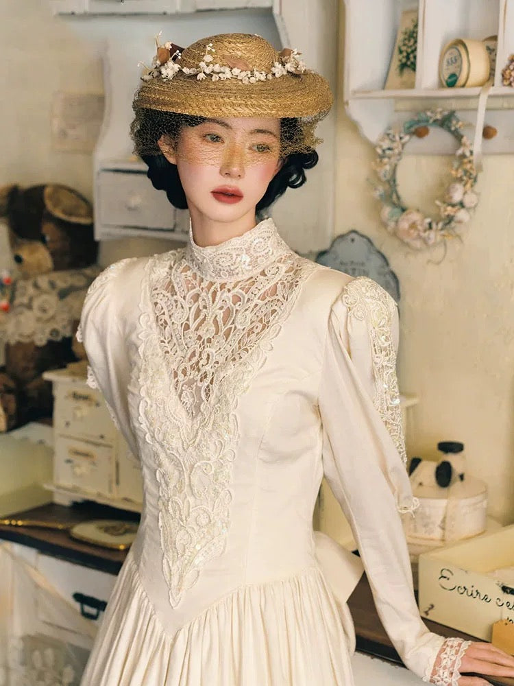 Vintage A line High Neck With Long Sleeves Lace Satin Summer Bridal Gown White Wedding Dresses RB3713