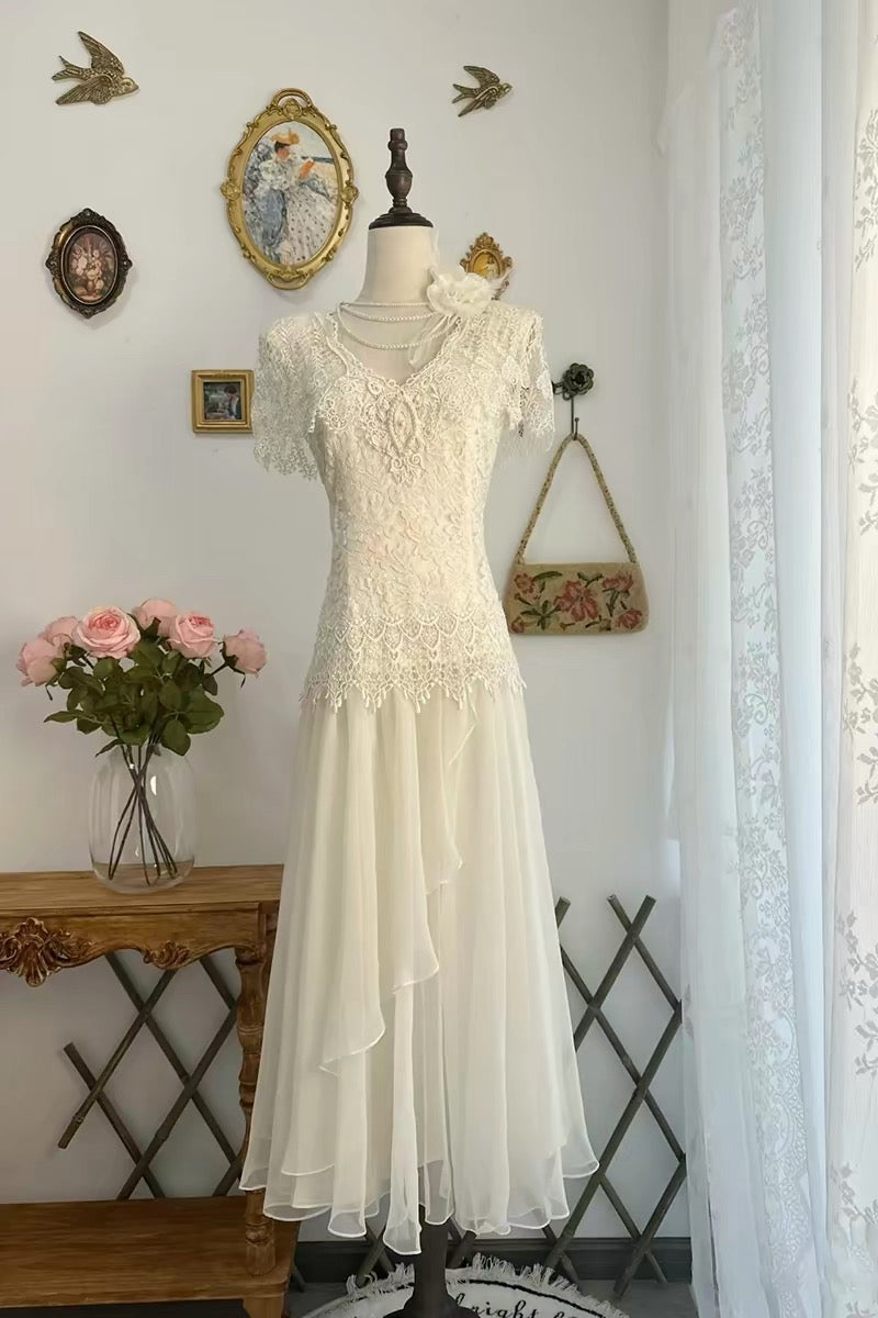 Vintage Wedding Dresses A line V Neck White Lace Short Sleeves Summer Garden Wedding Dress N4162