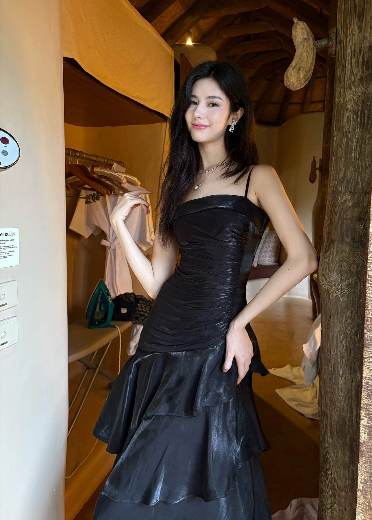 Classy Mermaid Spaghetti Strap Black Ruffles Satin For Women Girls Teens Prom Dresses N2182
