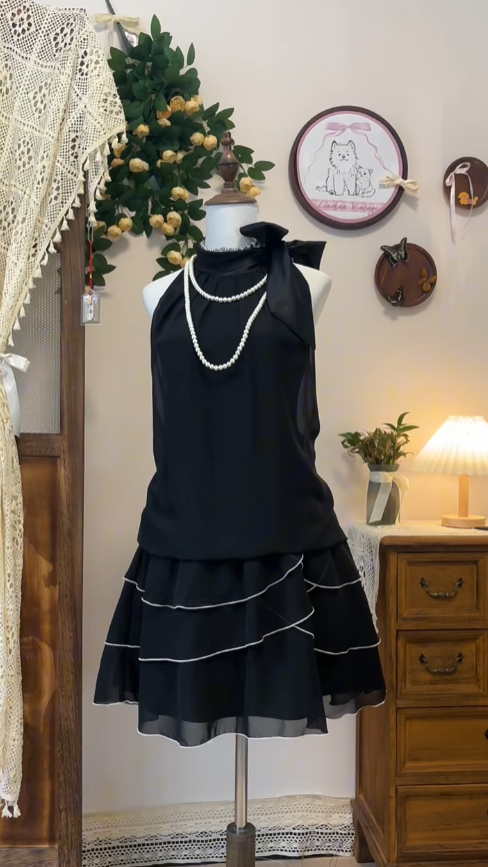 Elegant A line Halter Little Black Dress Chiffon Senior Short Graduation High School Homecoming Dresses N4563