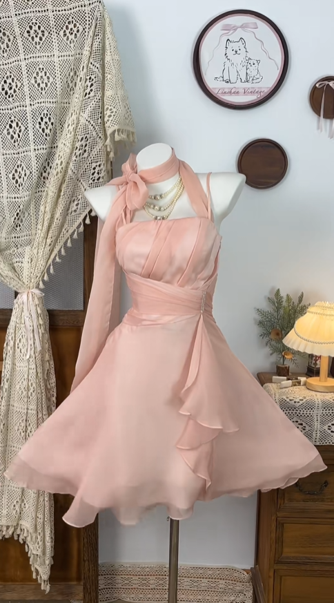 Lovely Ball Gowns Halter Blush Pink Chiffon Mini Senior Short Graduation High School Homecoming Dresses N4632