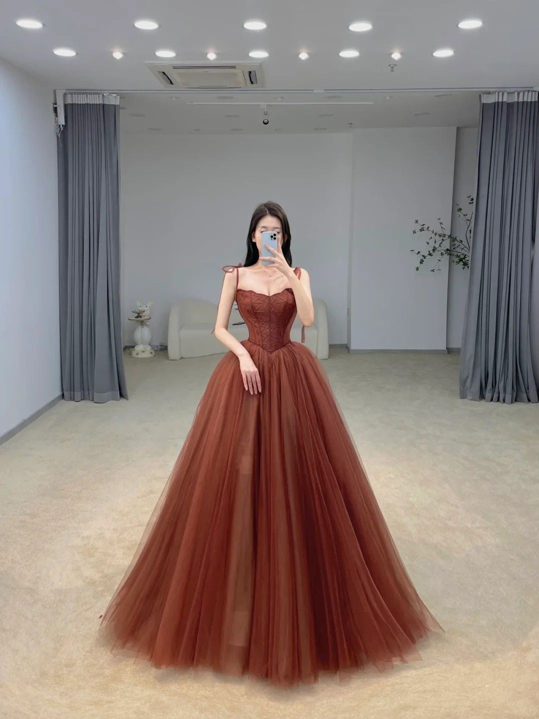 Pretty Ball Gown Spaghetti Straps Brown Tulle Prom Dresses Formal Dress 18th Birthday Outfits Prom Gown RA022