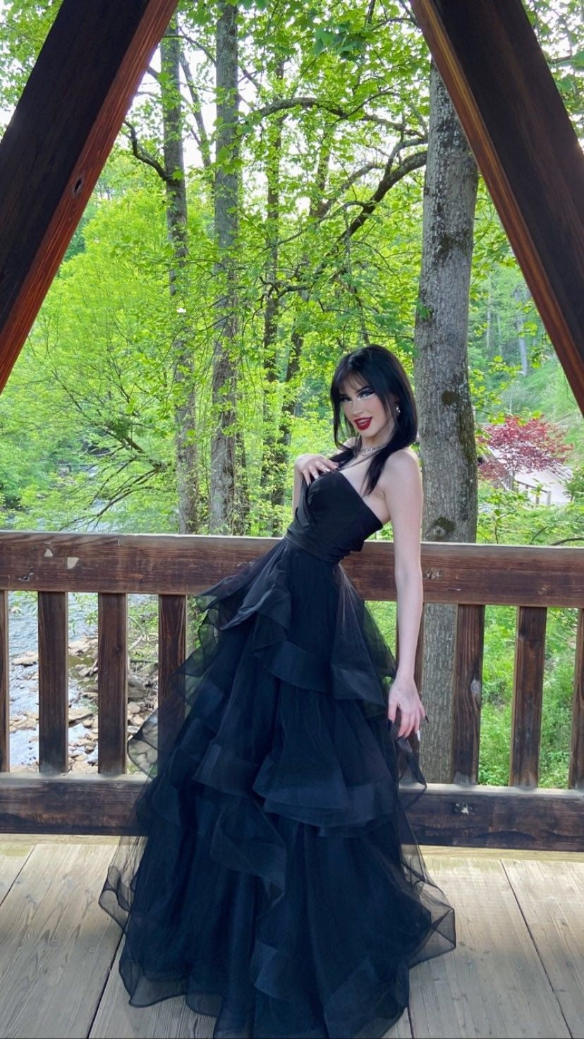 Elegant Ball Gown Sweetheart Black Layers Tulle Senior Aesthetic Prom Dresses Prom Gowns Formal Outfits Graduation Dress RA090