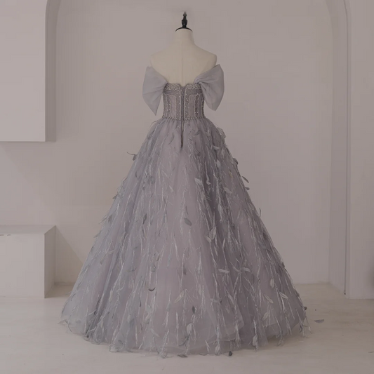 Unique Ball Gown Off The Shoulder Light Gray Long Prom Dresses Reveal Inspiration Party Dress 16th Birthday Outfits Graduation Dress RB1096