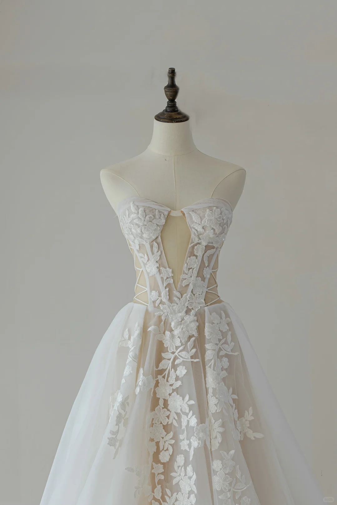 Cute Ball Gown Sweetheart With Long Sleeves Fitted Lace Corset Wedding Dress Long Bridal Gown Wedding Dresses RB1208
