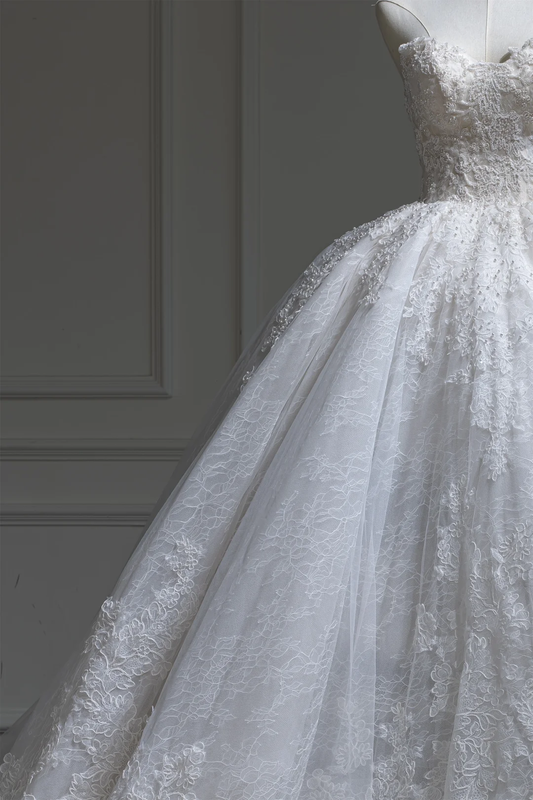 Charming Ball Gown Sweetheart White Fitted Lace Corset Wedding Dress Long Bridal Gown Wedding Dresses RB1213