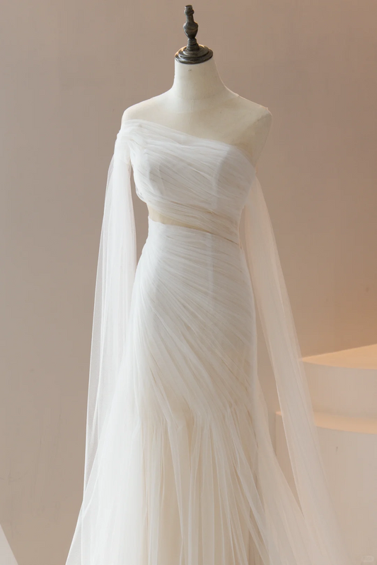 Stunning Mermaid Scoop White Tulle Fitted Wedding Dress Long Bridal Gown Wedding Gowns RB1610