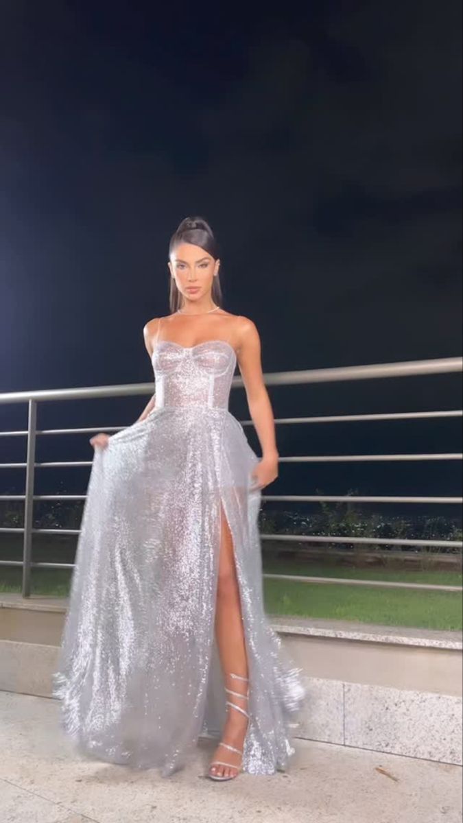 Simple A Line Spaghetti Straps White Sequin Slit Prom Dresses Impress Sweet 16 Birthday Outfits Prom Gown RB1669