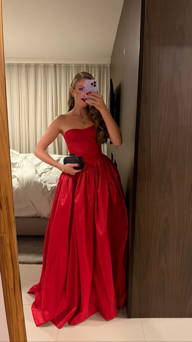 Ethereal Ball Gown Strapless Red Satin Prom Dresses Long Party Dress 18th Birthday Outfit Graduation Dress RB992