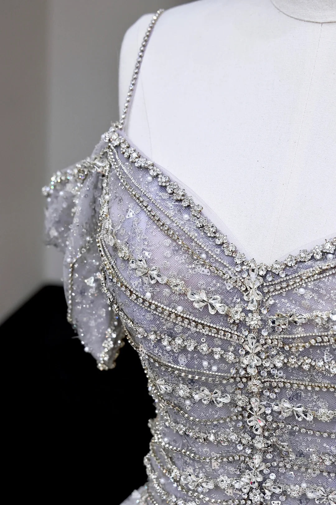 Glitter Silver A-Line Off Shoulder Tulle Long Prom Dresses Elegant Evening Dresses RF01019