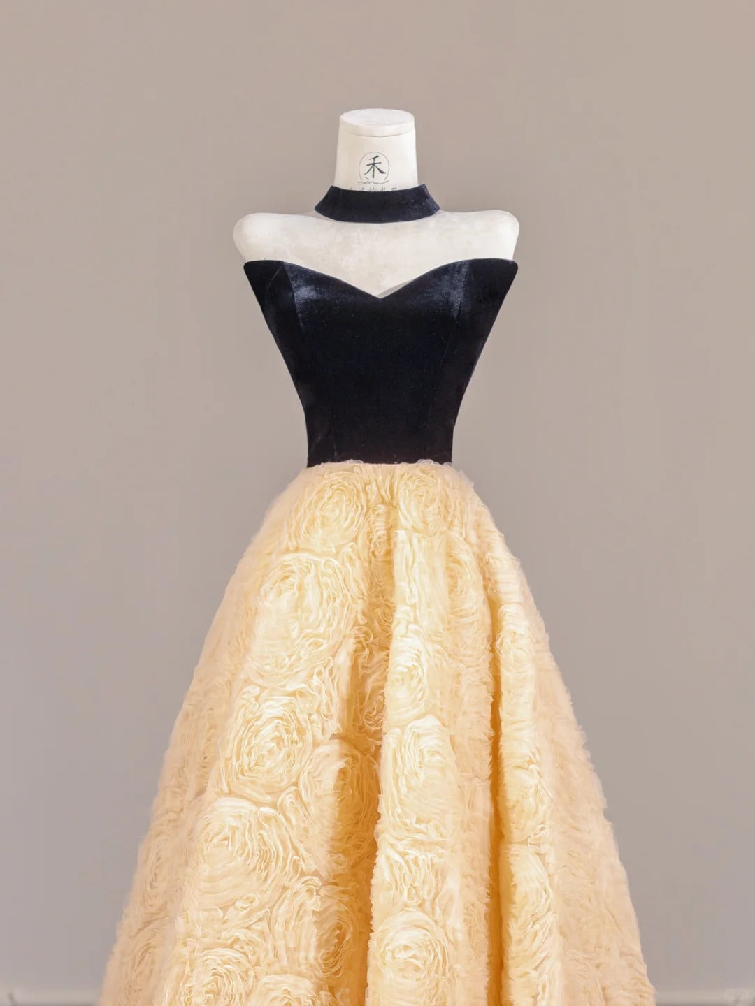 Stunning Strapless Tulle Applique A-Line Prom Dresses Formal Evening Gowns RF0539