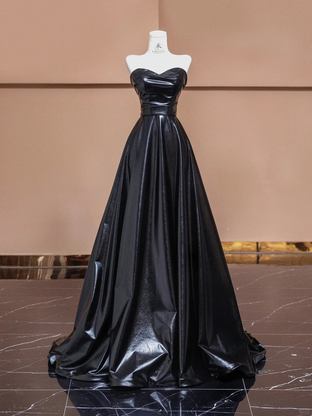 Elegant Black Strapless Satin A-Line Long Prom Dresses Formal Evening Gowns RF0574