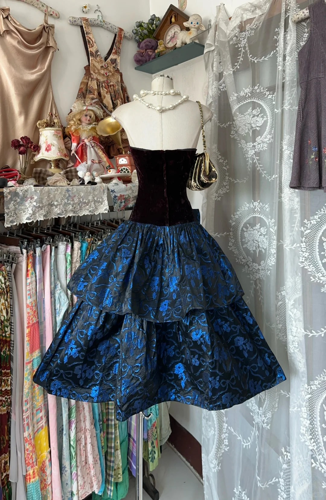 Elegant Sweetheart Neck A-Line Jacquard Satin Velvet Short Party Dress Retro Homecoming Dress RF0818