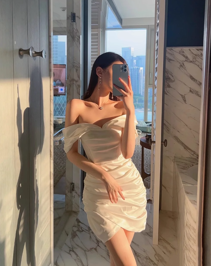 Fashion Off Shoulder White Satin Sheath Short Evening Dress for Homecoming & Party RF0857